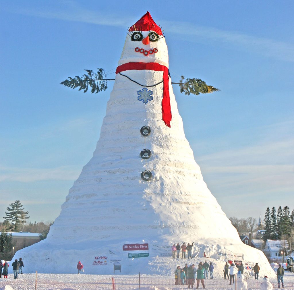 the worlds tallest snowman