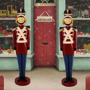 Christmas Shop: Two giant toy soldiers