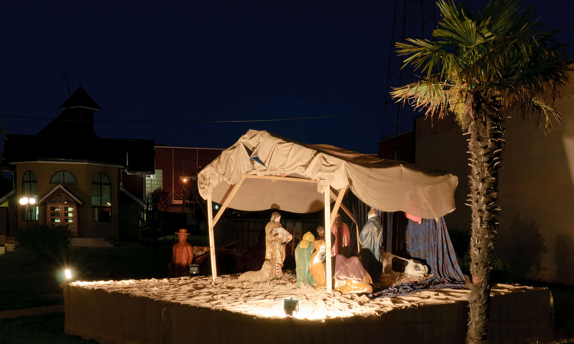 Outdoor Nativity sets